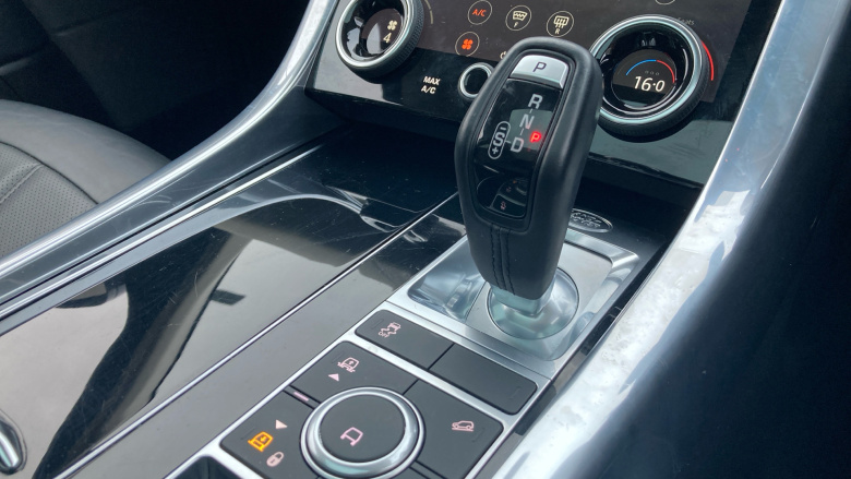 Land Rover Range Rover Sport 3.0 D250 HSE Silver 5dr Auto Diesel Estate